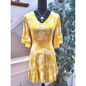 Label Of Love Babydoll Dress Yellow Floral Hi Low Flutter Sleeve Size Medium